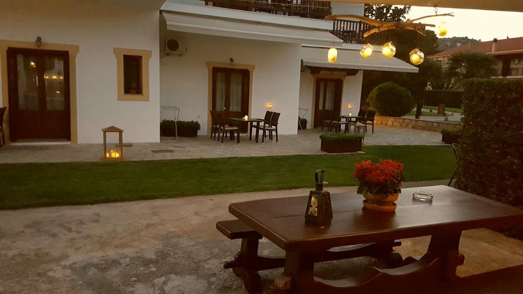 Aparthotel Melrose Skopelos Exteriér fotografie